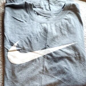 Nike t-shirt